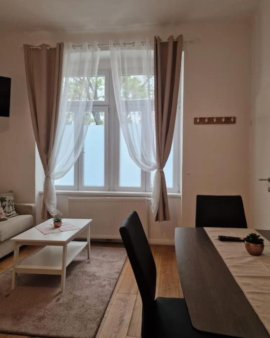 Am Tabor Apartament *